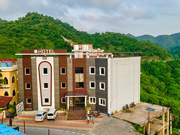 best-hotel-and-resorts-tariff-in-Naukuchiatal,Bhimtal